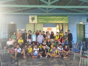 Um reencontro que emociona: a visita do Padre Robertinho à Fundação Bom Samaritano Um reencontro que emociona: a visita do Padre Robertinho à Fundação Bom Samaritano