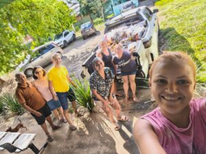 Participantes da mobilização de organização dos alimentos arrecadados na FAP 2026 pela Fundação Bom Samaritano
